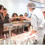 SELF élèves à la chaîne